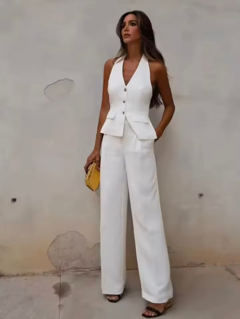 Casual women’s suit