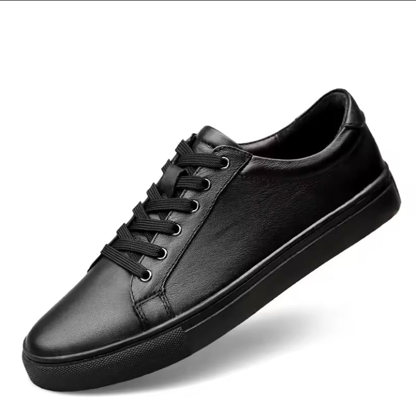 Black leather ballet flat